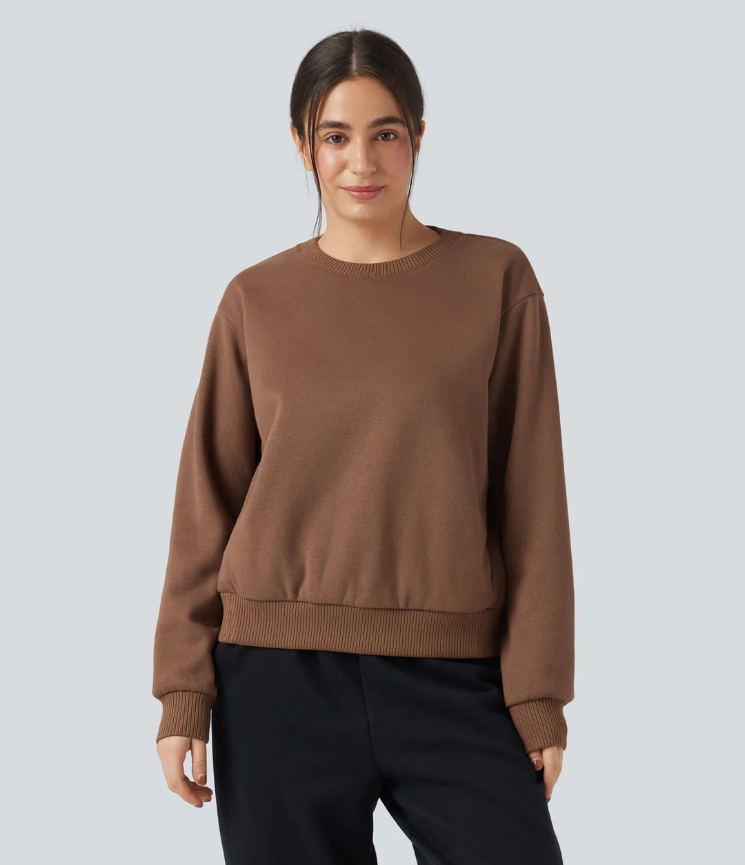 Round Neck Long Sleeve Fleece Casual Cotton Sweatshirt with Pockets