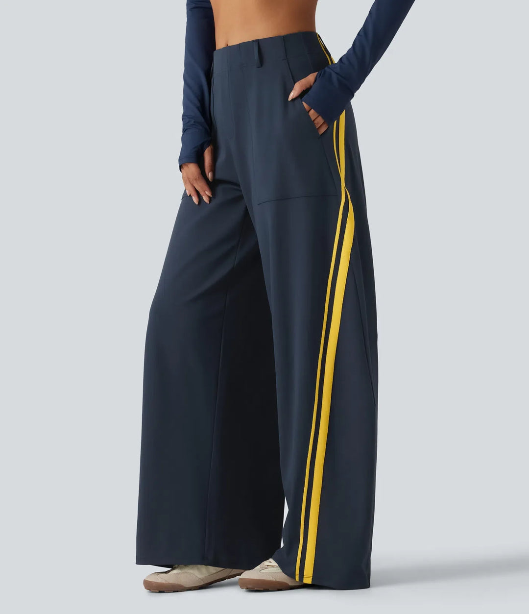Halara DayStretch High Waisted Color Block Side Stripe Barrel Dance Pants with Pockets