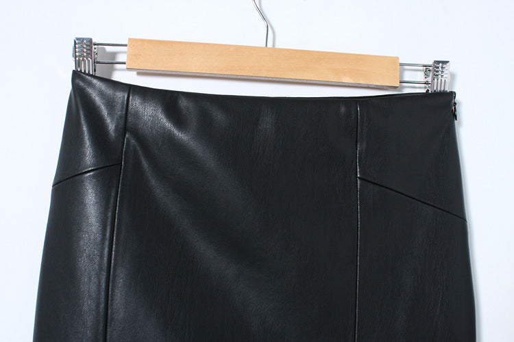 Plus Size High Waisted Tummy Control Ruched Curved Hem 2-in-1 Fleece PU Leather Midi Casual Skirt